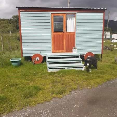 Croft Of Clune Shepherds Hut Newtonmore Ngoại thất bức ảnh